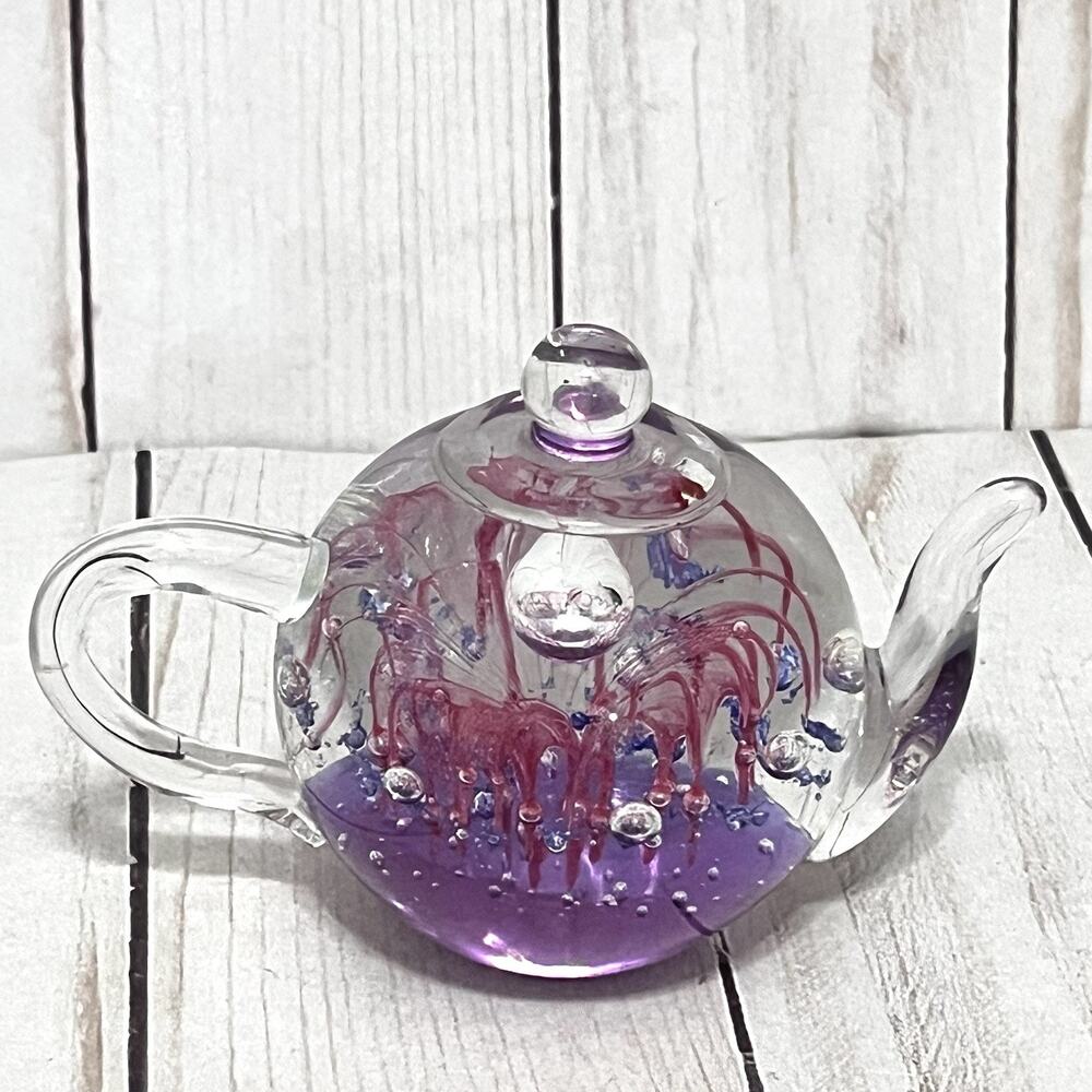 Dynasty Gallery Heirloom Collectibles Glass Teapot Paper Weight Purple